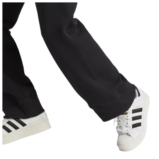 Adidas Γυναικείο παντελόνι φόρμας Premium Essentials Made To Be Remade Relaxed Joggers